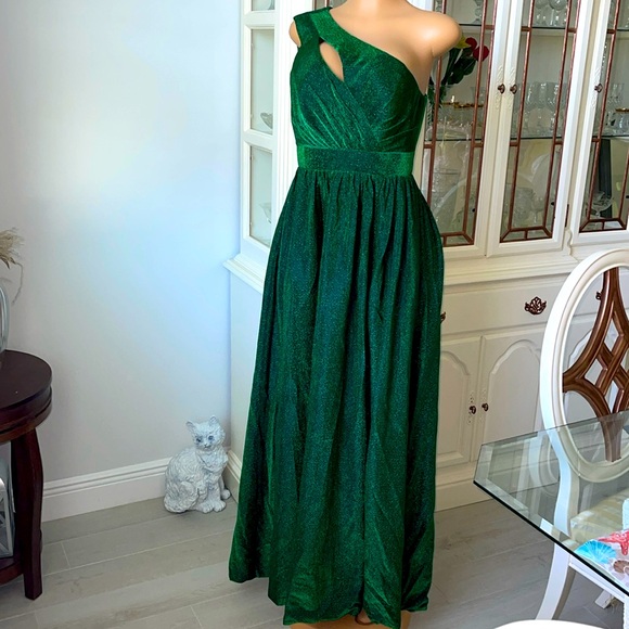 NWOT WEDDING MAXI DRESS - Picture 1 of 4